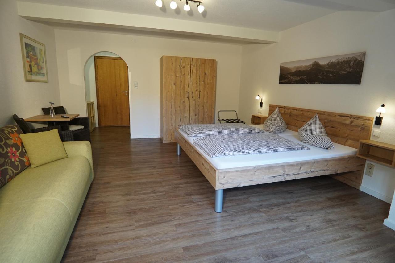 Hotel Pension Tyrol Seefeld in Tirol Exterior photo