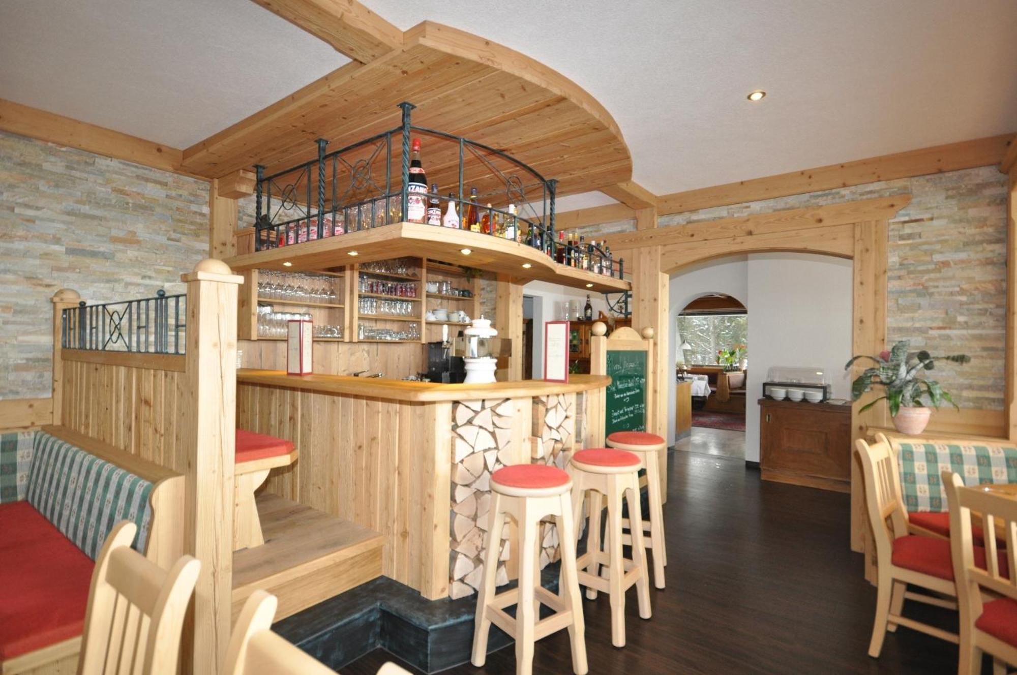 Hotel Pension Tyrol Seefeld in Tirol Exterior photo