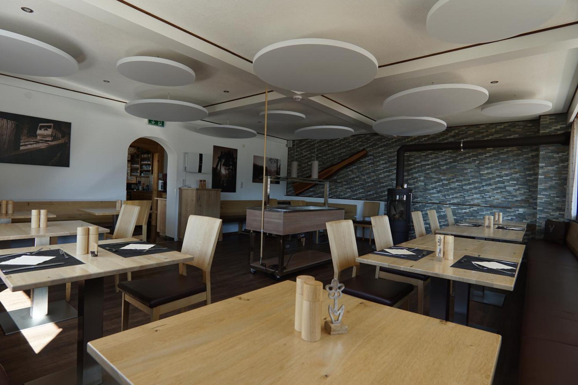 Hotel Pension Tyrol Seefeld in Tirol Exterior photo