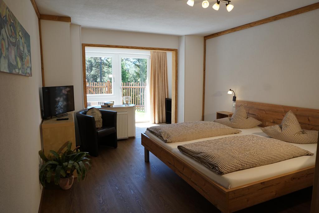 Hotel Pension Tyrol Seefeld in Tirol Exterior photo